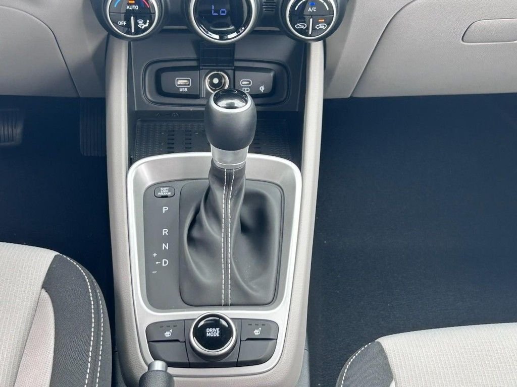 2026 Hyundai Venue SEL - Photo 9
