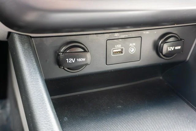 Used 2019 White Hyundai Base image 32