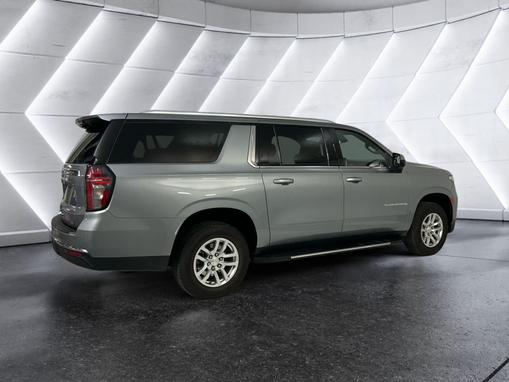 Used 2024 Gray Chevrolet LT image 4