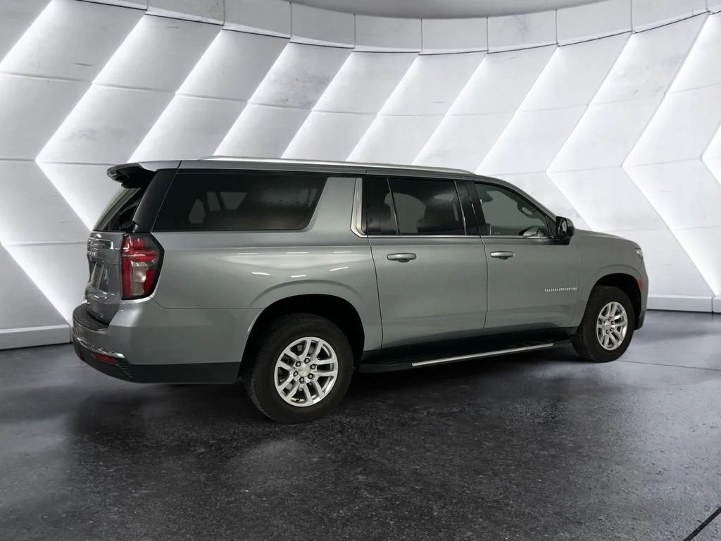 Used 2024 Gray Chevrolet LT image 4