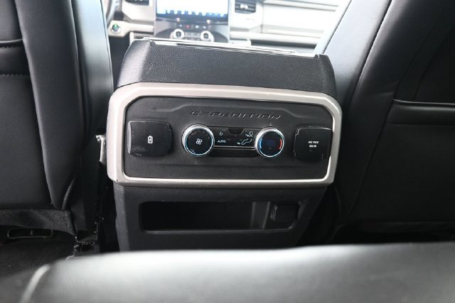 Used 2024 Black Ford XLT image 16