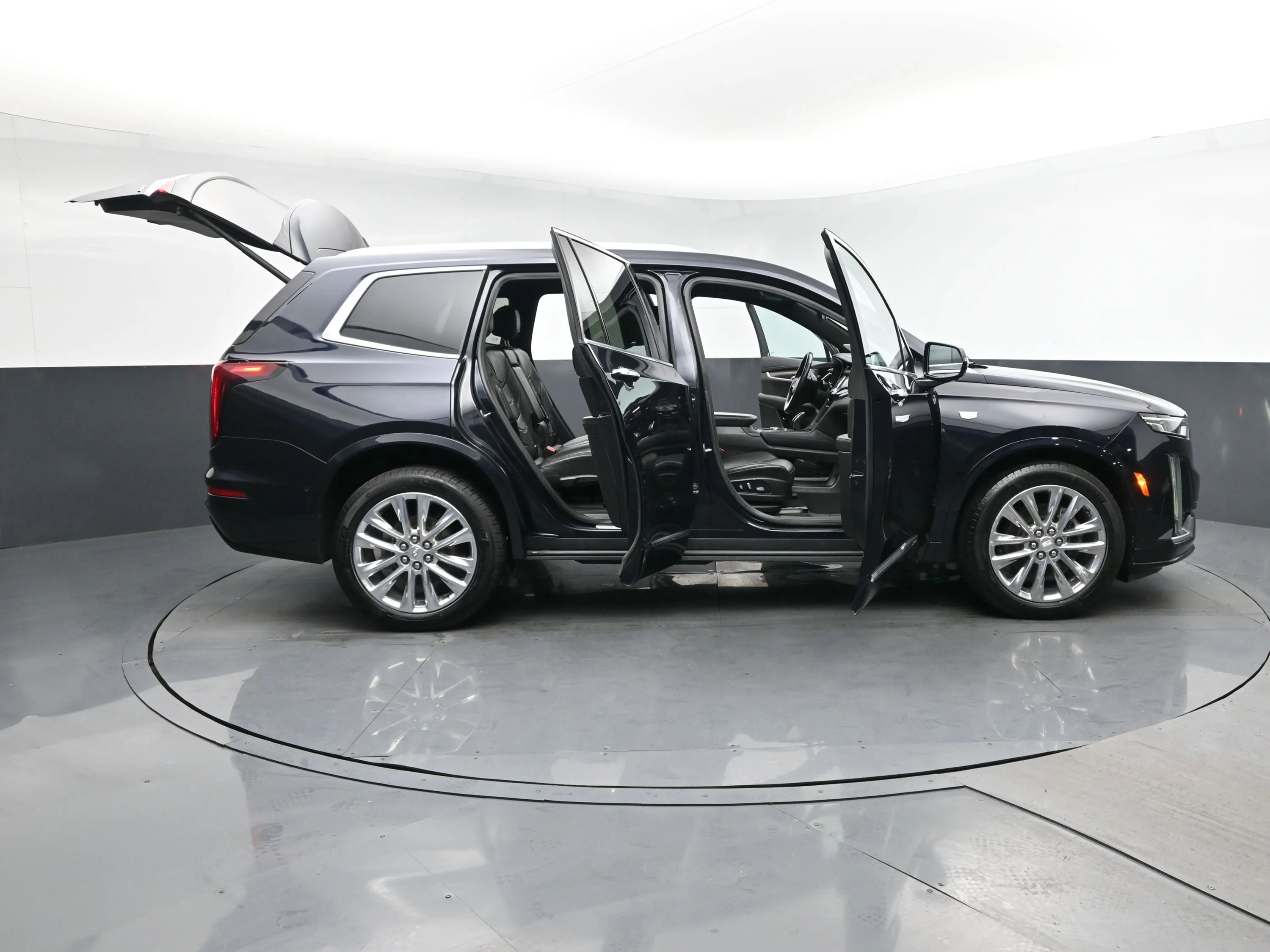 Used 2021 Dark Moon Blue Metallic Cadillac Premium Luxury image 31