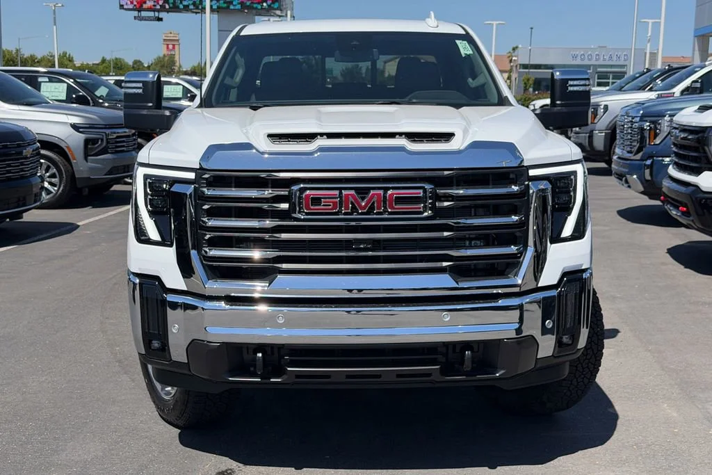 New 2026 Summit White GMC SLT image 4