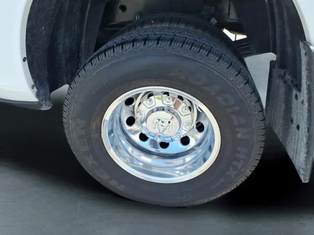 Used 2025 White Ram Laramie image 14
