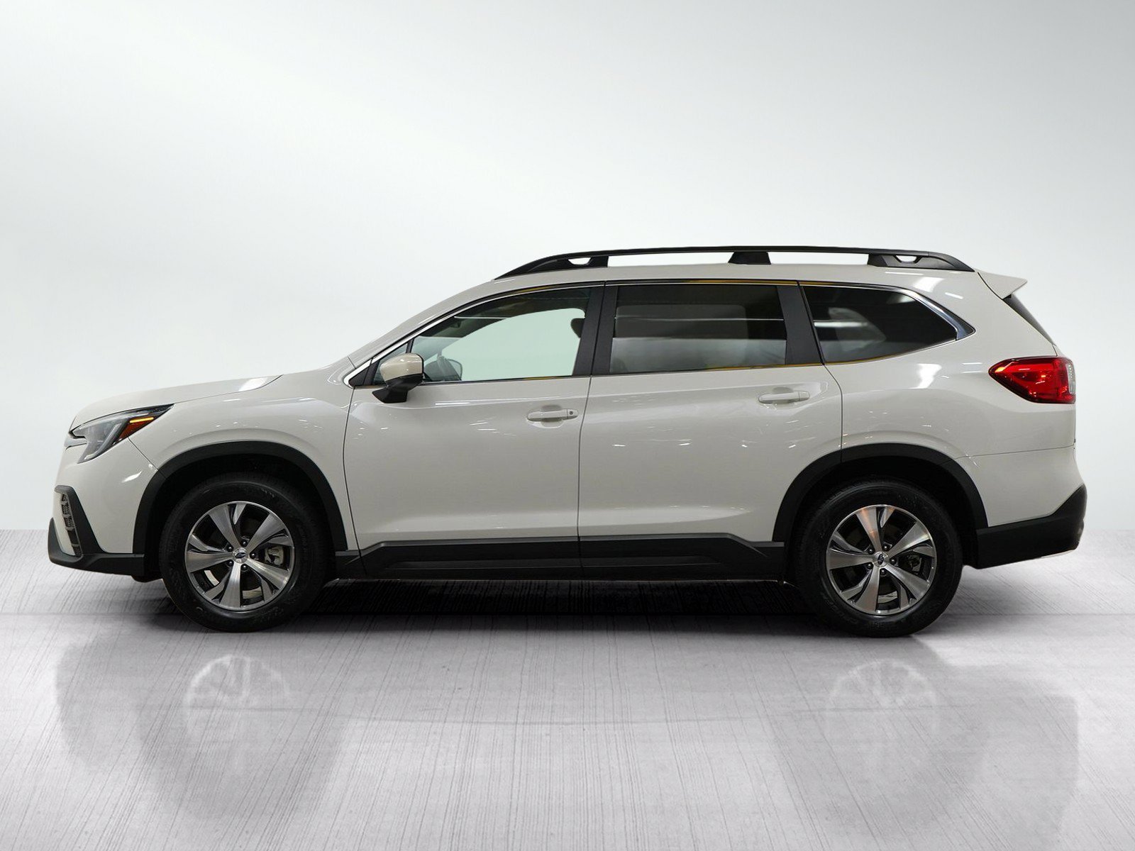 Used 2025 Subaru Ascent Premium with VIN 4S4WMAAD3S3413890 for sale in Burnsville, Minnesota