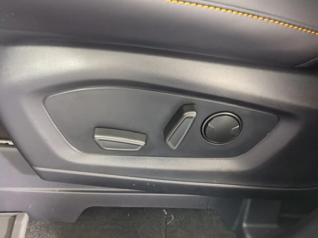 New 2026 Vapor Blue Metallic Ford Tremor® image 12