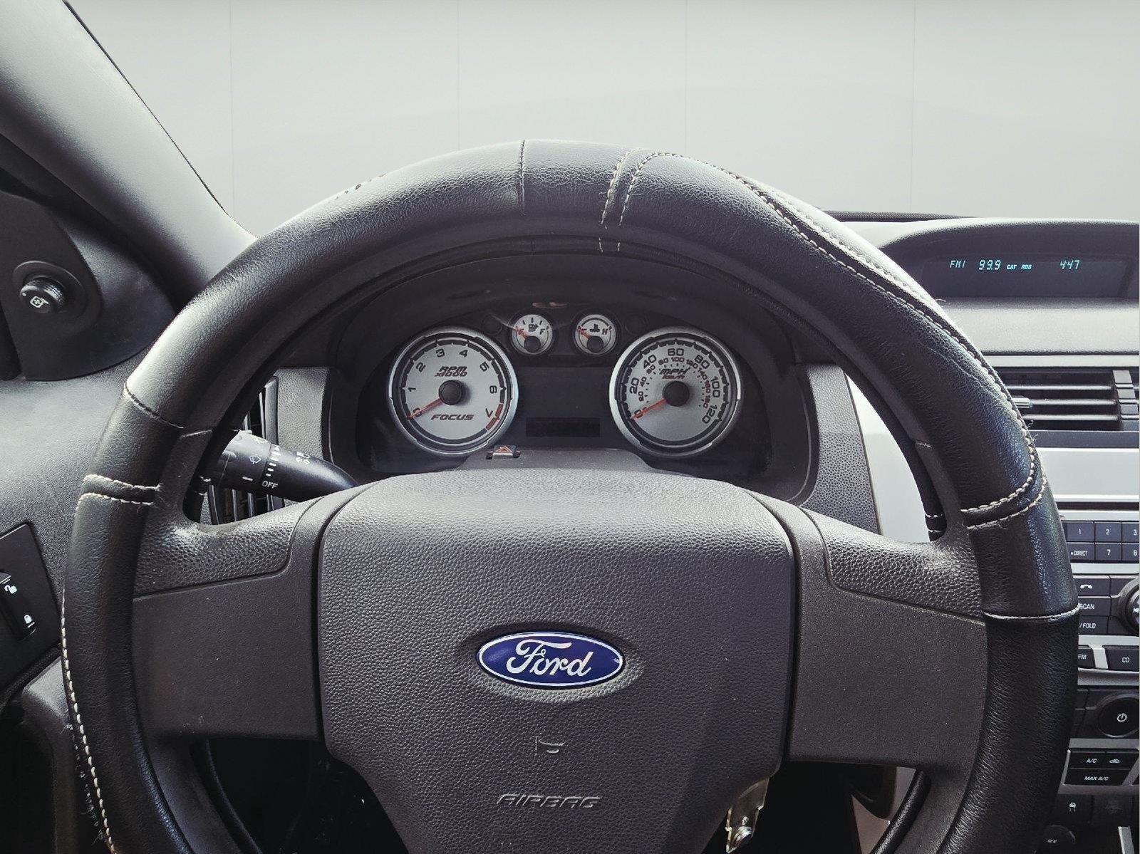 Used 2010  Ford SE image 14