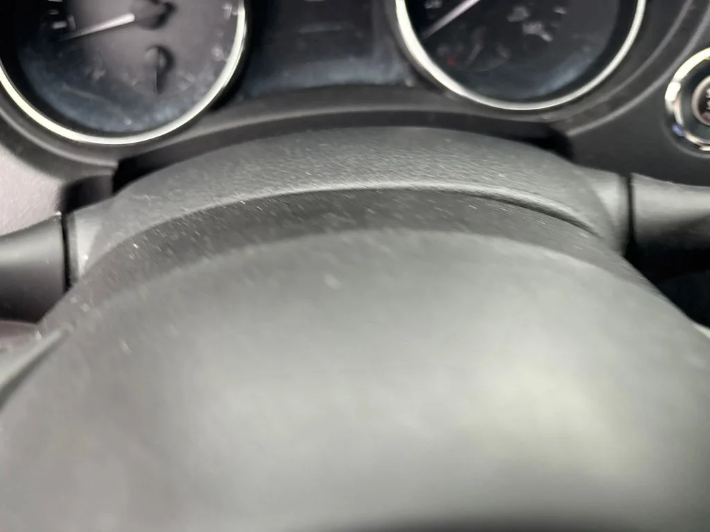 Used 2017 Silver Nissan SL image 19
