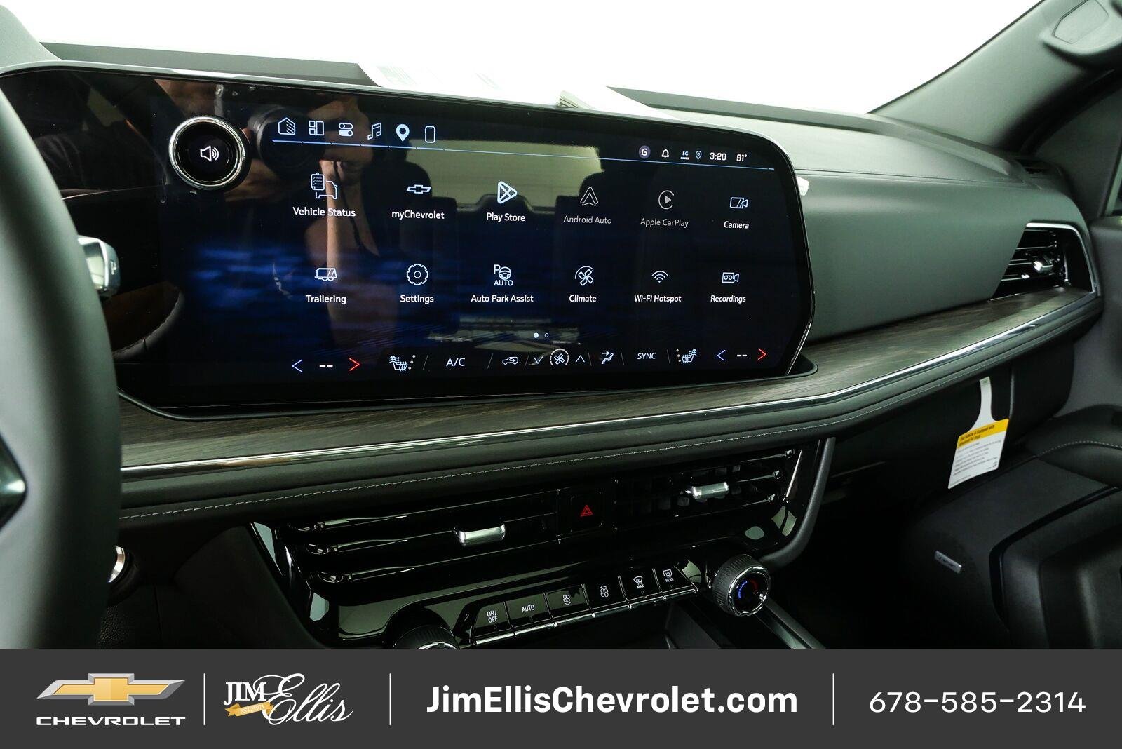 2026 Chevrolet Suburban Z71 - Photo 13