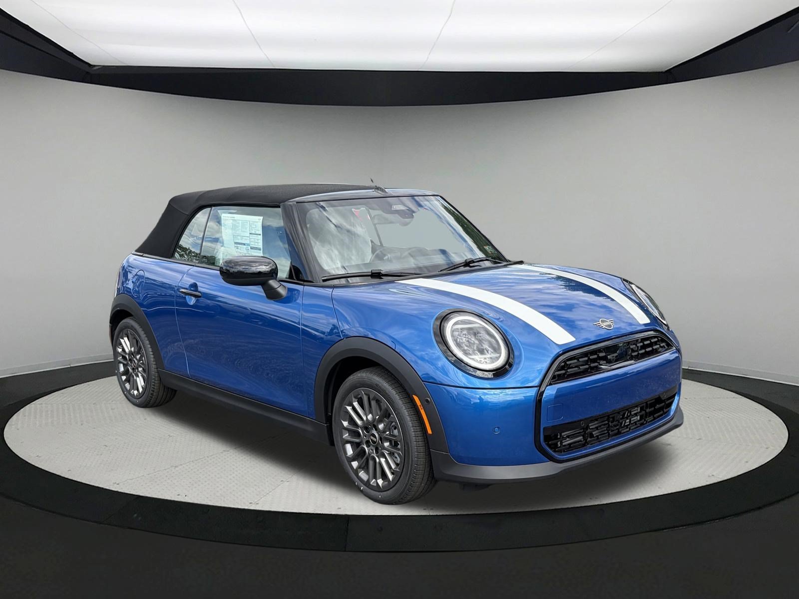 Used 2026 ICY SUNSHINE BLUE MINI Cooper image 3