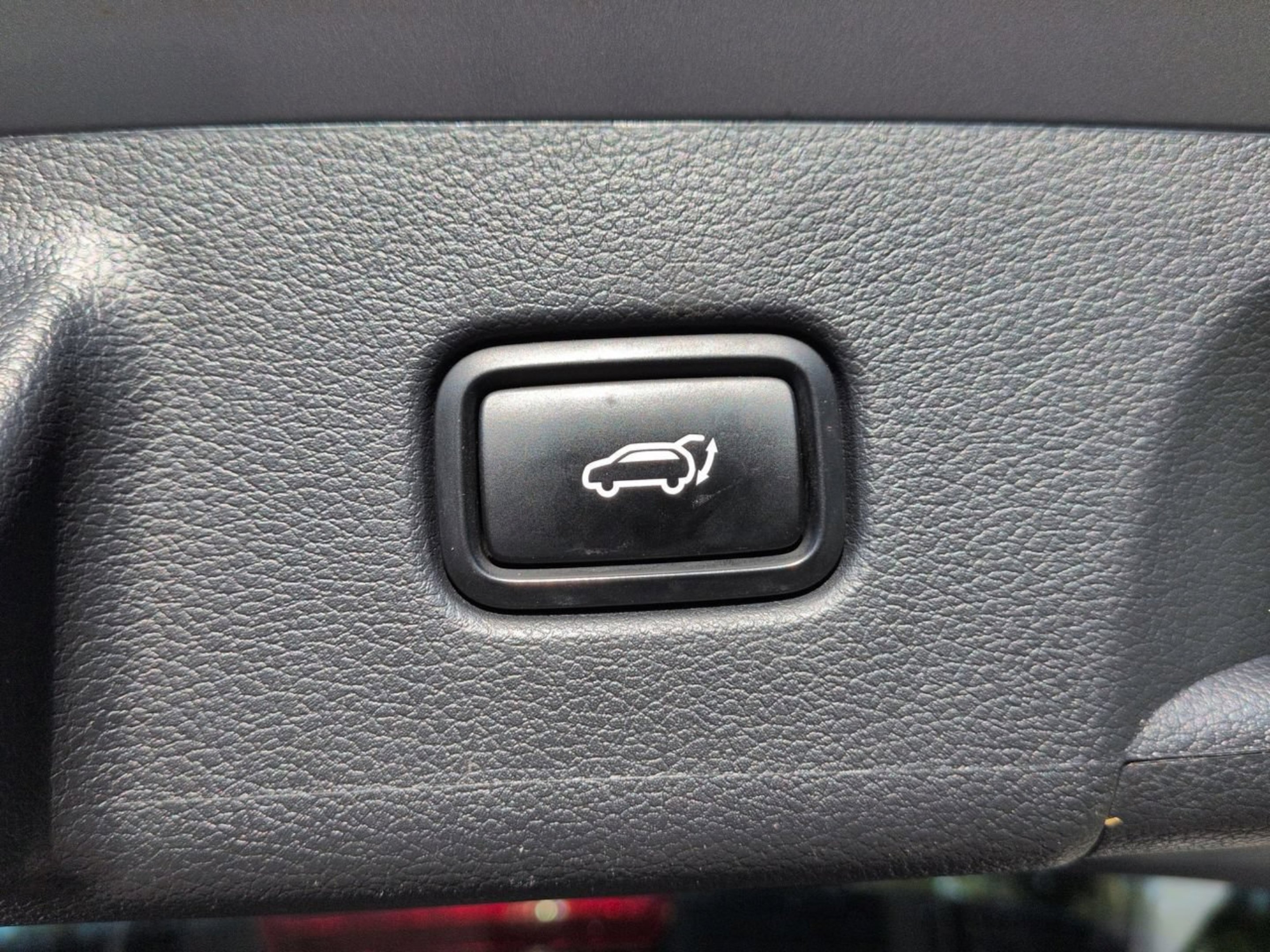 Used 2022 Typhoon Silver Hyundai SEL image 11