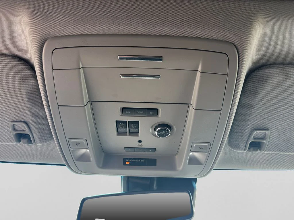 Used 2020 White GMC Denali image 31