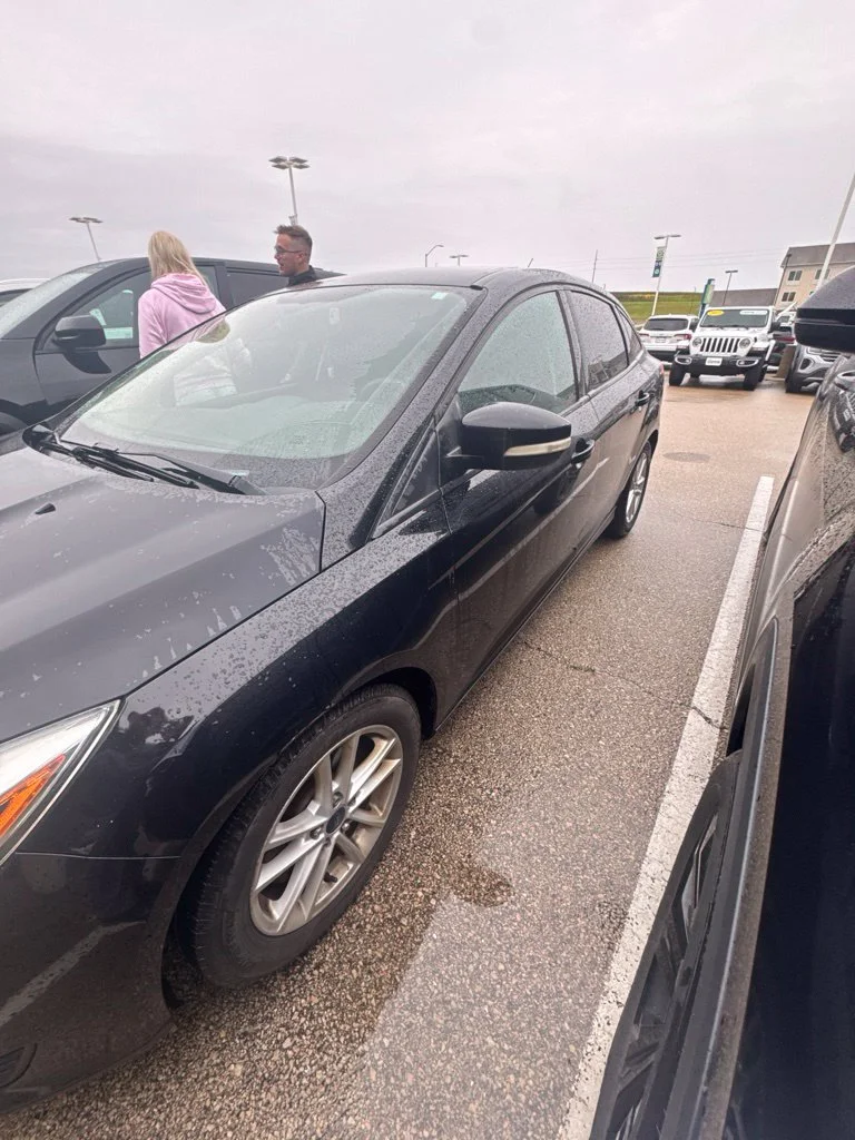 Used 2016 Black Ford SE image 4