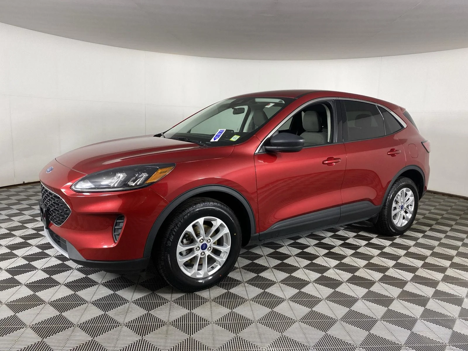 Used 2022 Rapid Red Metallic Tinted Clearcoat Ford  image 13