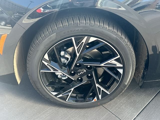 New 2026 Aurora Black Pearl Kia GT-Line FWD image 30