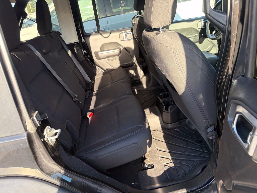 Used 2020 Black Jeep Unlimited Sport S image 17