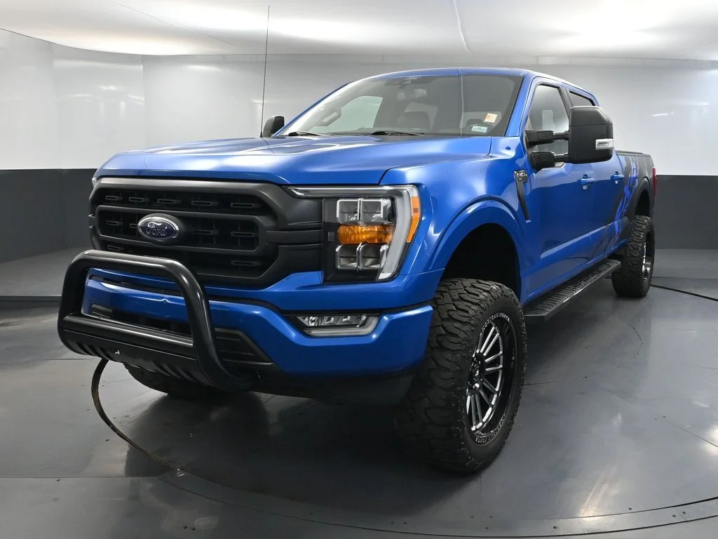 Used 2021 Blue Ford XLT image 13