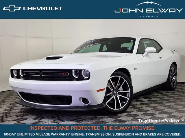 2023 Dodge Challenger R/T's photo