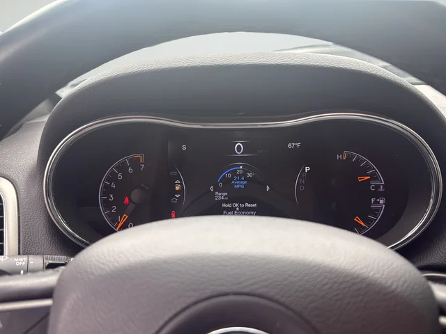 Used 2019 Silver Jeep Laredo E image 22