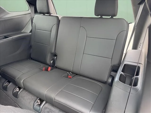 Used 2023 White Chevrolet LT Leather image 13