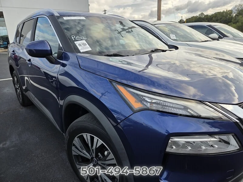Used 2023 Caspian Blue Metallic NISSAN SV image 9
