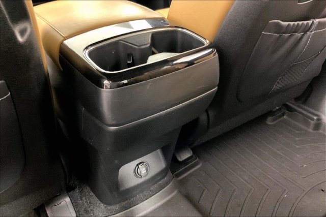 Used 2022 Black Kia SX image 9