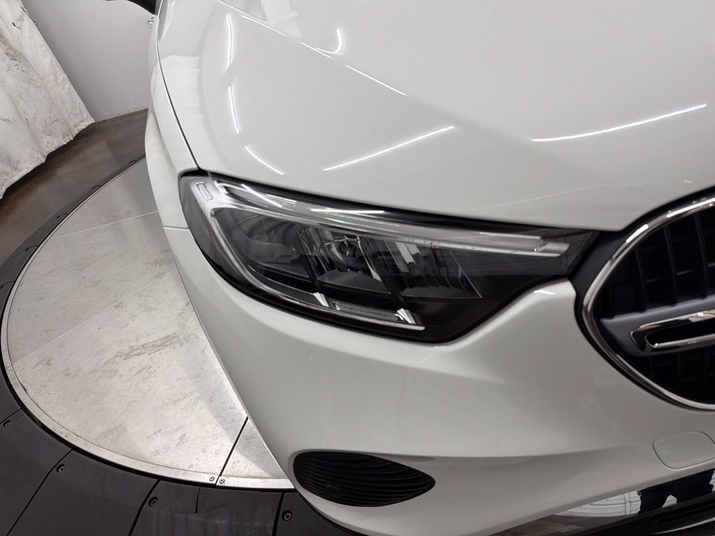 New 2027 Polar White Mercedes-Benz GLC 300 image 87
