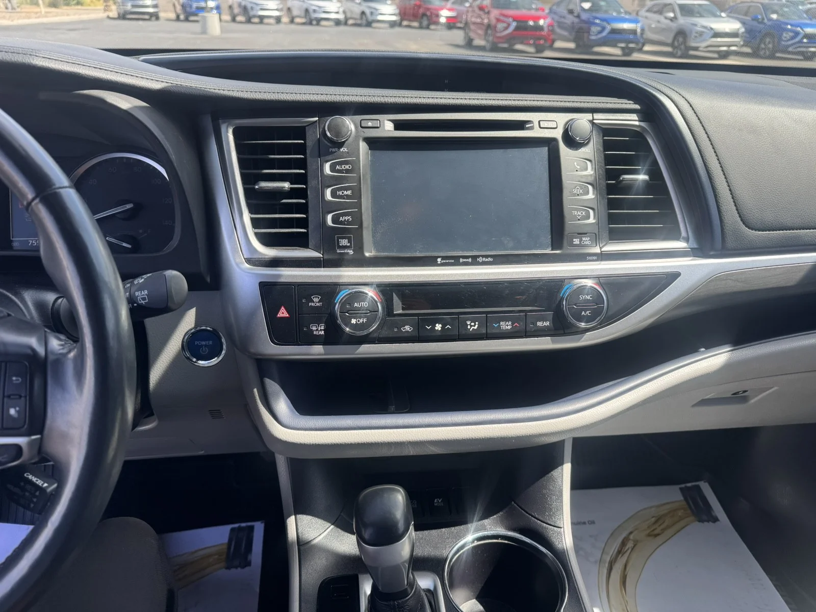 Used 2019  Toyota Hybrid Limited image 17