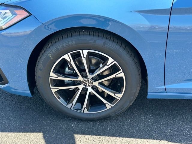 New 2026 Monterey Blue Pearl Volkswagen 1.5T Sport image 10