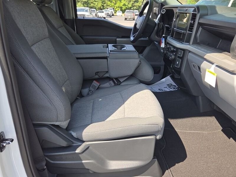 New 2026 Oxford White Ford F-250® XL image 17