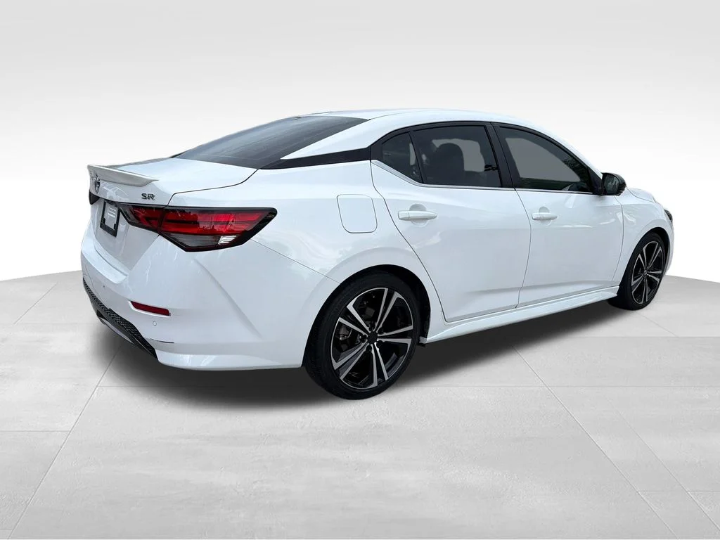 2023 Nissan Sentra SR - Photo 13