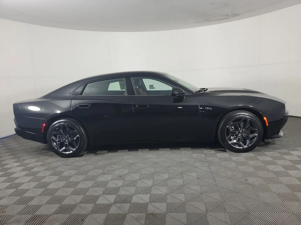 New 2026 Diamond Black Crystal Pearlcoat Dodge R/T Plus image 3