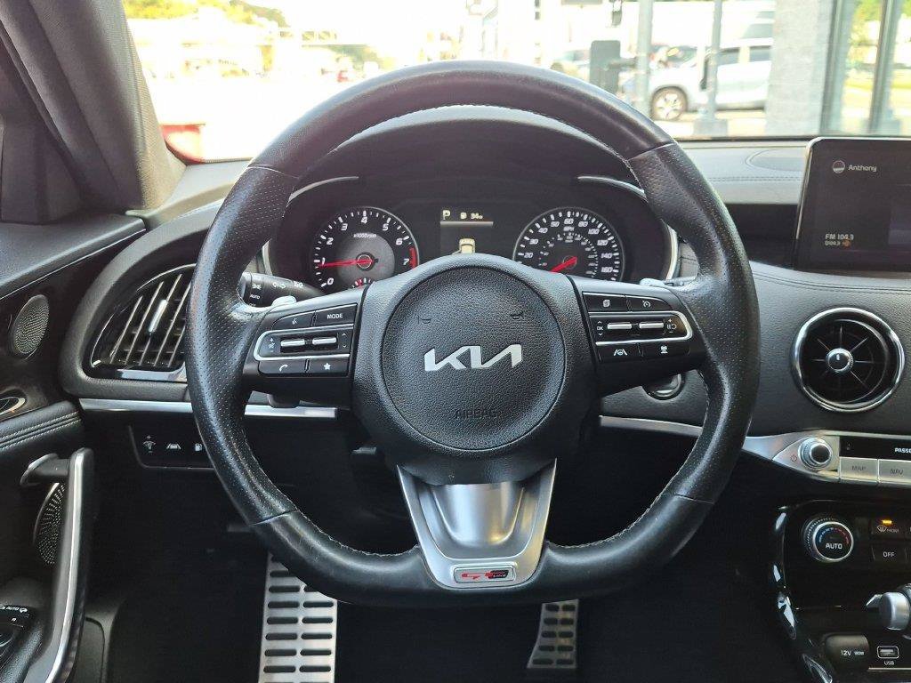 Certified Used 2022 Green Kia GT-Line image 12