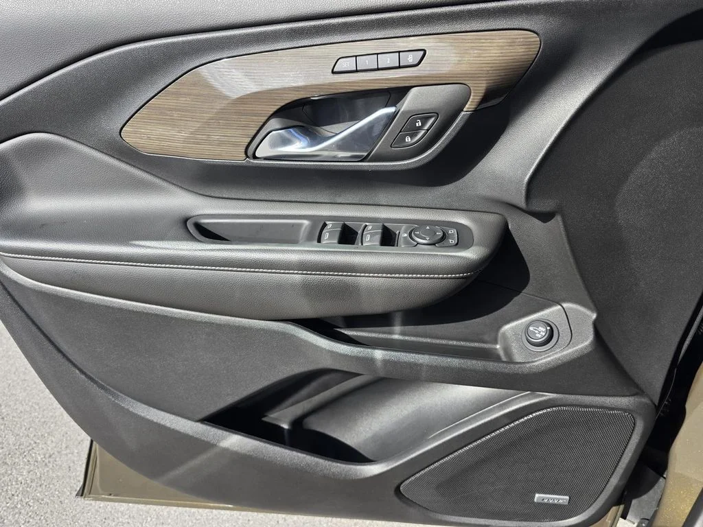 Used 2023 Deep Bronze Metallic GMC Denali image 19