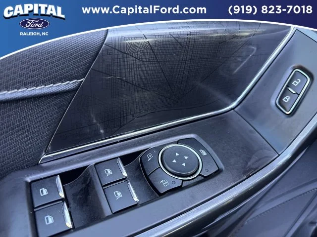 Used 2023 Gray Ford XLT image 21