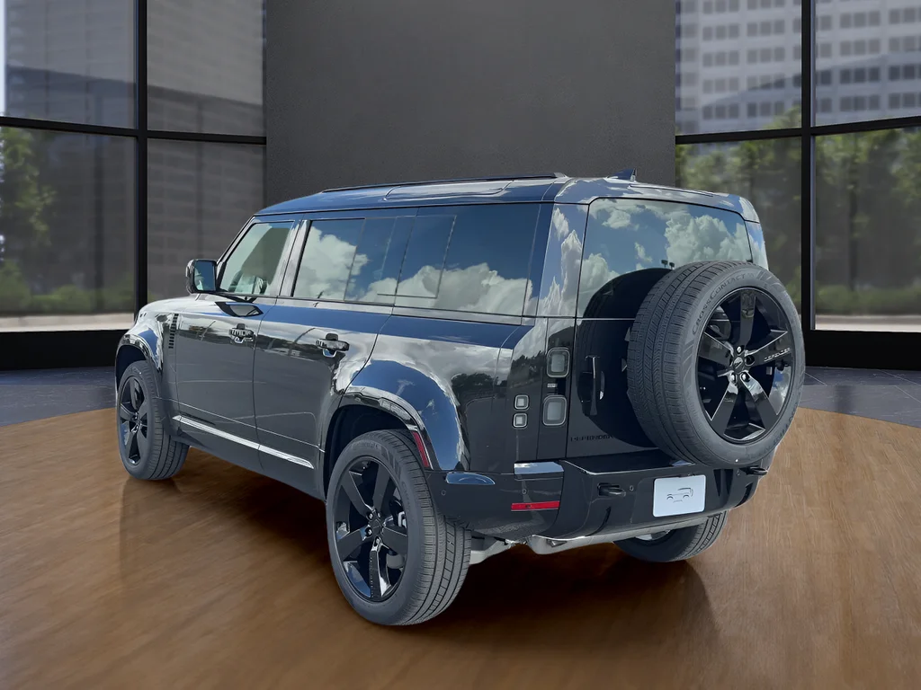 New 2026 Black Land Rover X-Dynamic SE image 7