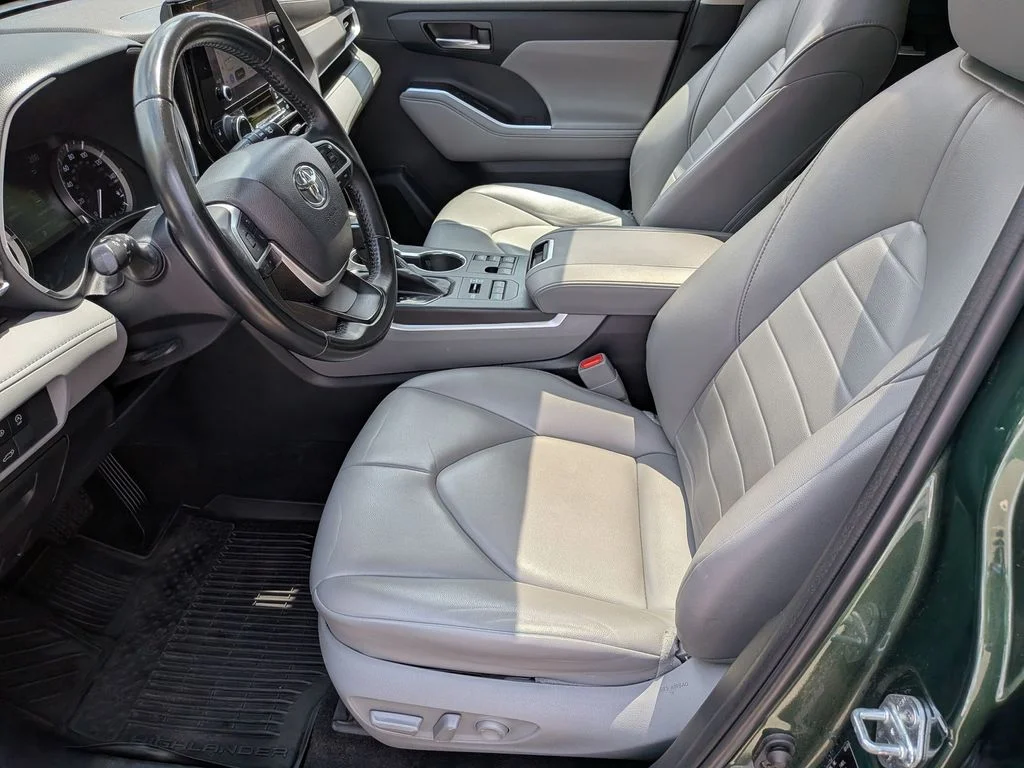 Used 2023 Green Toyota XLE image 12
