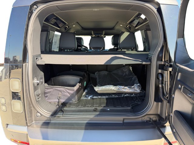 New 2026 Carpathian Grey Land Rover S image 18