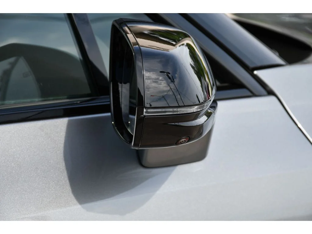 2027 Cadillac VISTIQ Sport - Photo 30