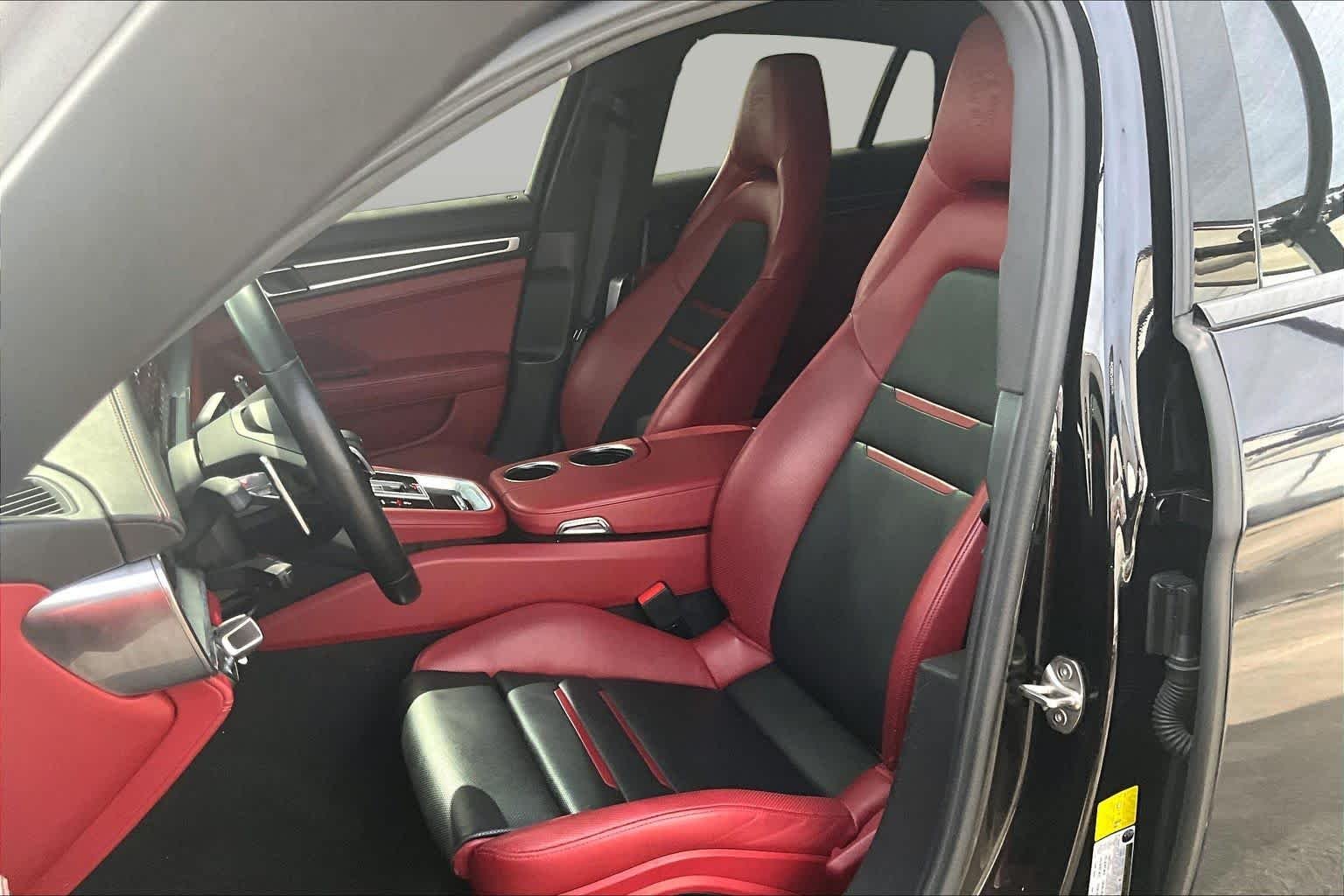 Used 2023 Black Porsche  image 8
