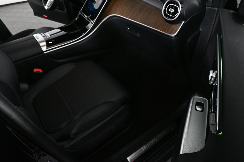 Certified Used 2026  Mercedes-Benz GLC 300 image 22