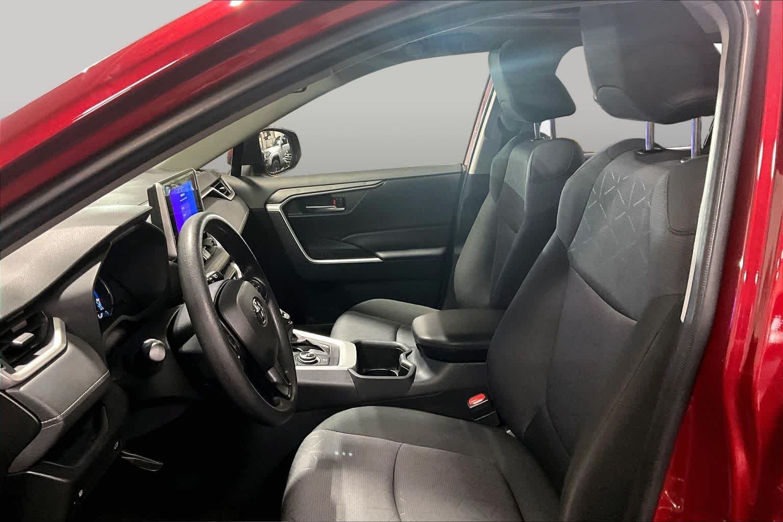 Used 2025 Ruby Flare Pearl Toyota Hybrid XLE image 8