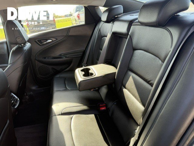 Used 2020 Shadow Gray Metallic Chevrolet LT image 23