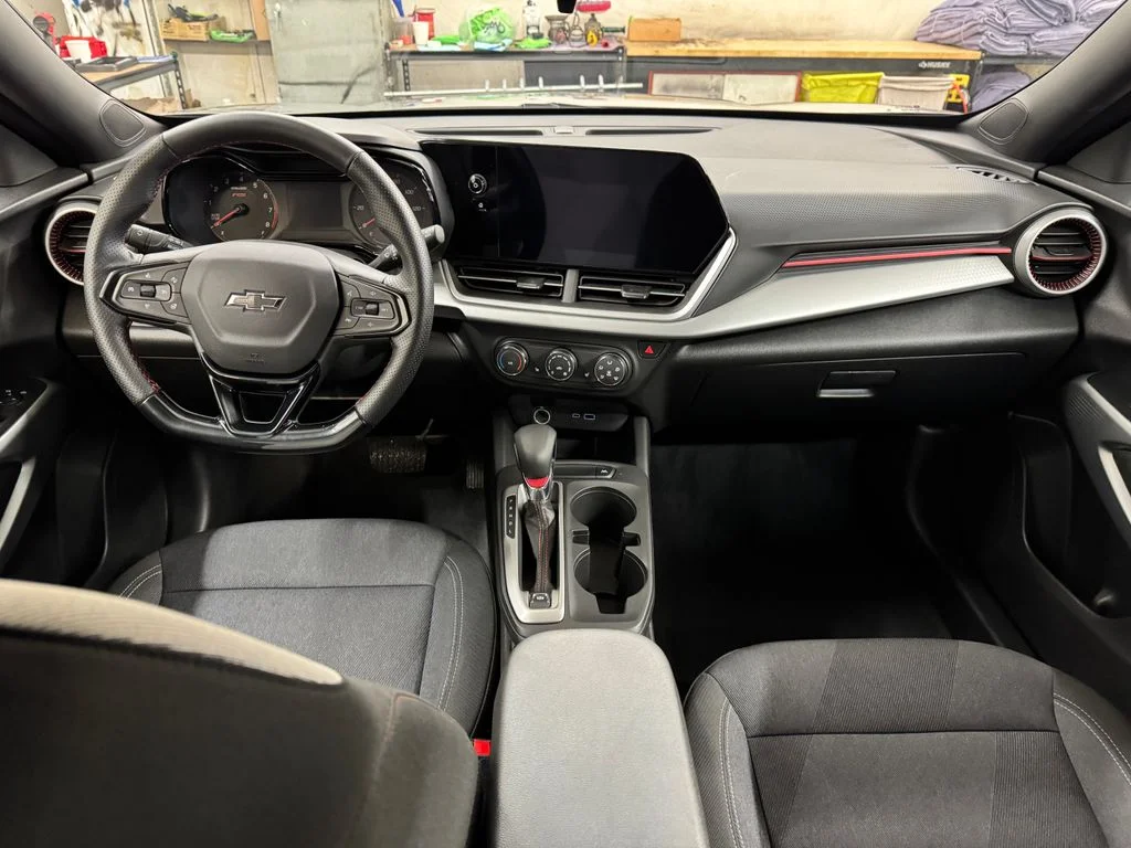 Used 2025 Gray Chevrolet 1RS image 17