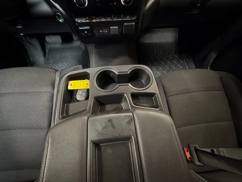 Used 2025 Black Chevrolet Custom image 19