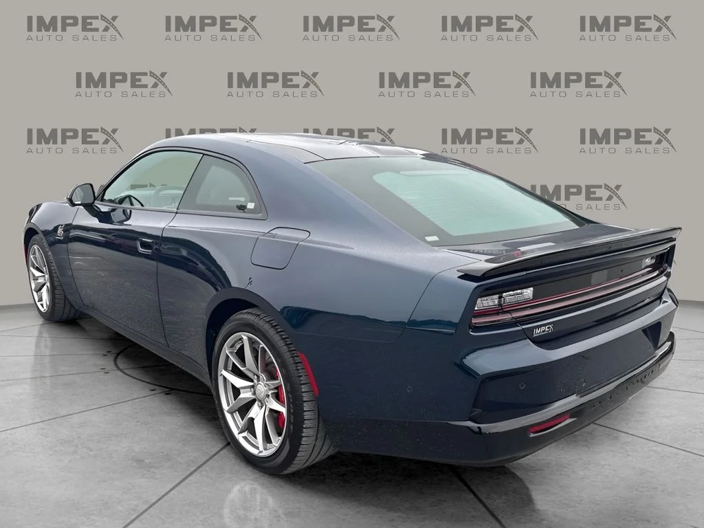 Used 2025 Green Dodge R/T Scat Pack image 2