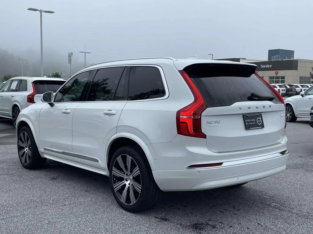 Certified Used 2024 Crystal White Volvo Ultimate image 26