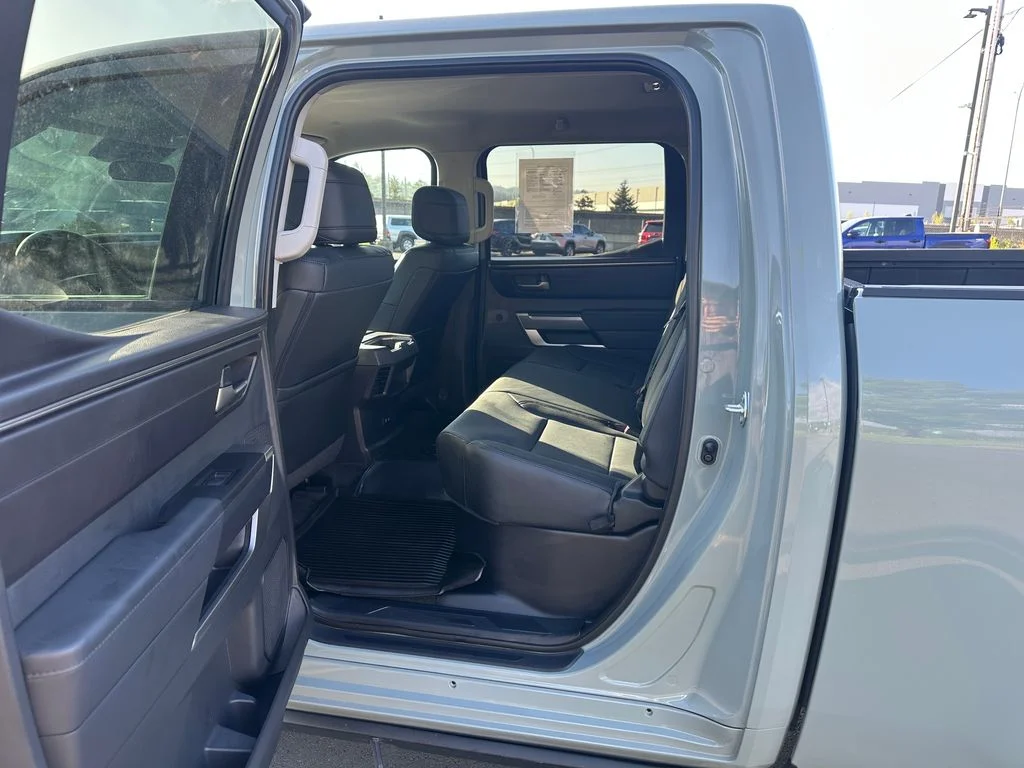 Used 2024  Toyota SR5 image 14