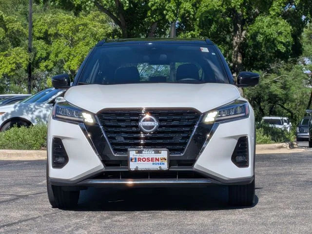 Used 2023 White Nissan SR image 2