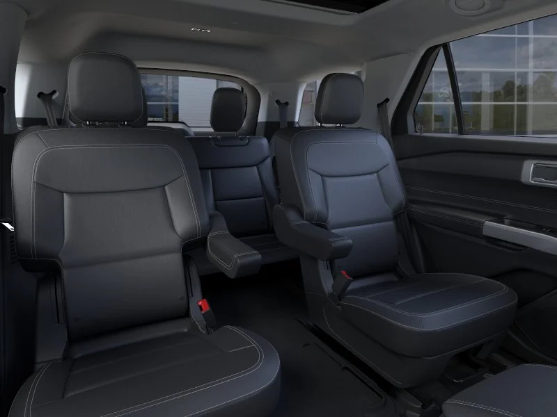 New 2024 Carbonized Gray Metallic Ford XLT image 11